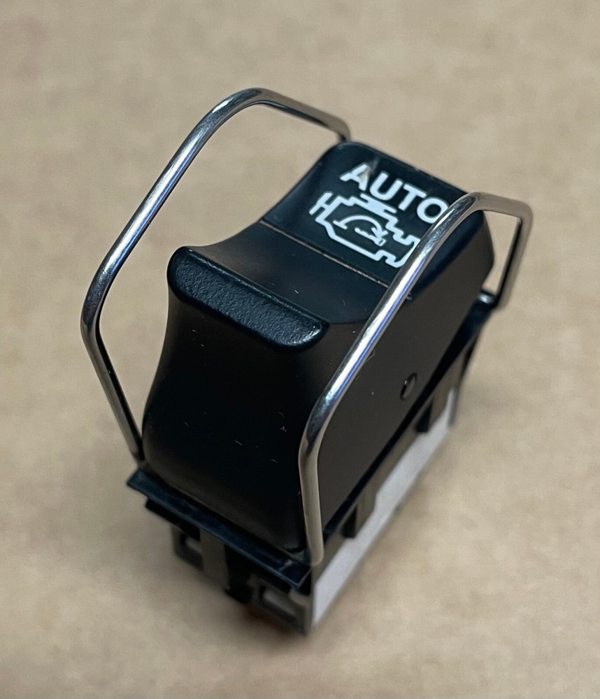 KENWORTH Auto Start/Stop Rocker Switch P27-1173-089