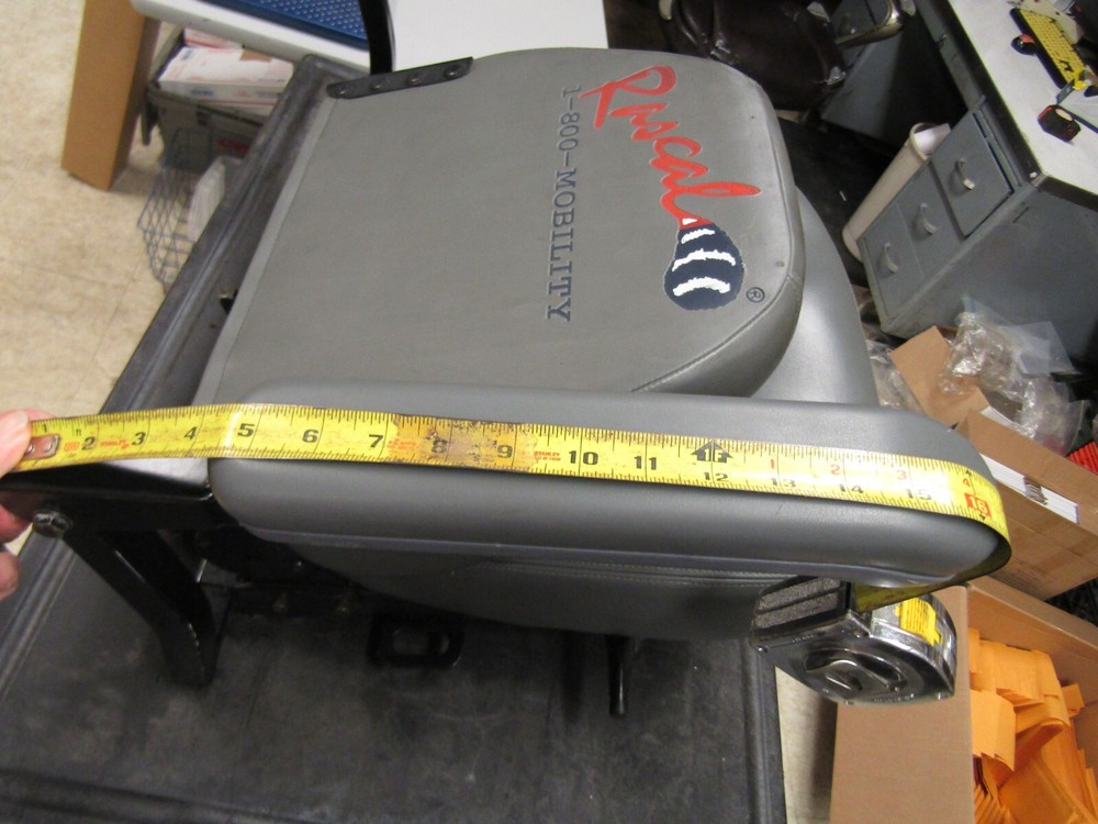 Rascal 600 Mobility Scooter Seat with Arm Rests