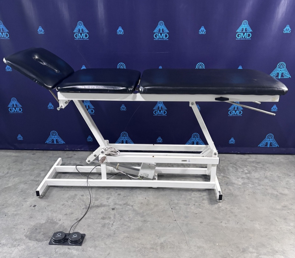 AM353 Three-Section Treatment Table