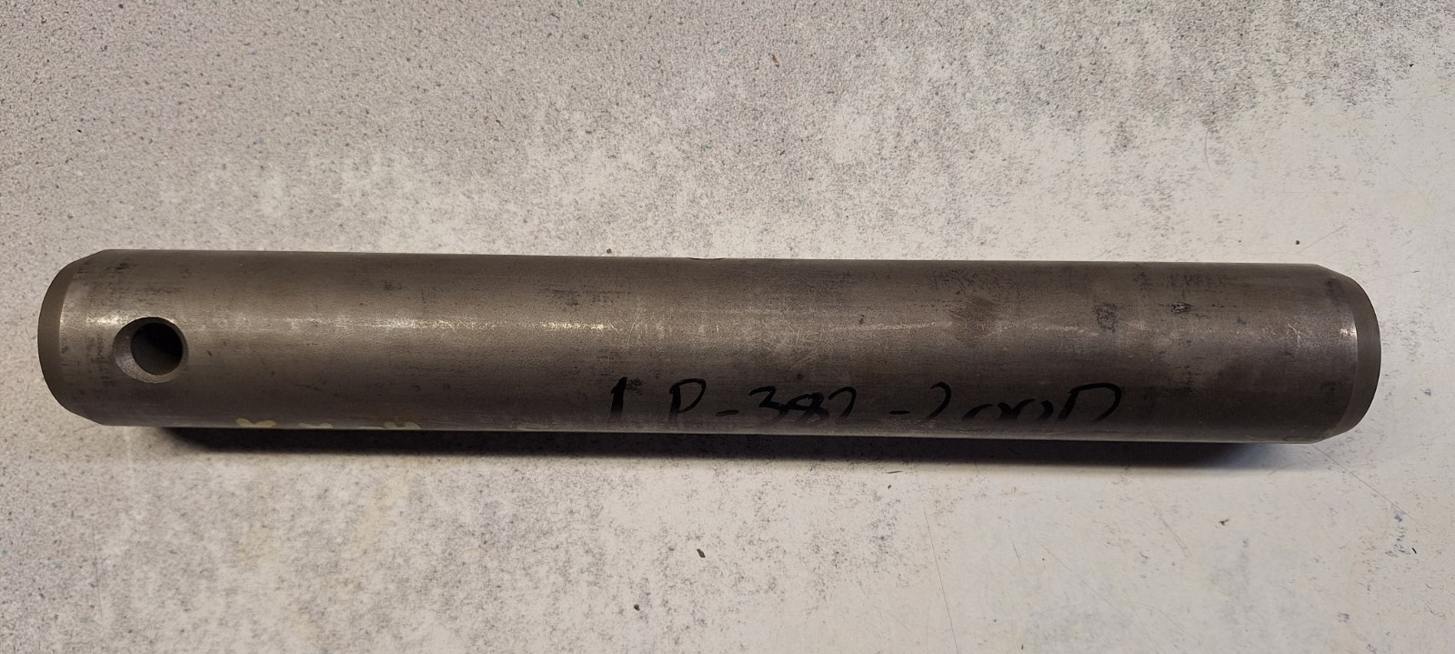 LP-382-200D/ 70091-00165 Kubota Quick Attach Coupler Pin with zerk