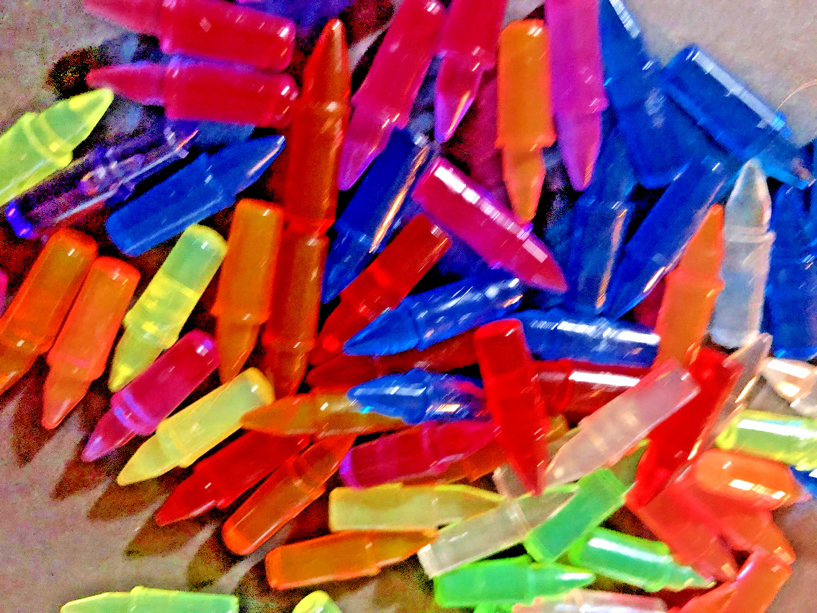 Modern Lite Brite pegs 200 multi colors 7/8 in. Power Flat screen