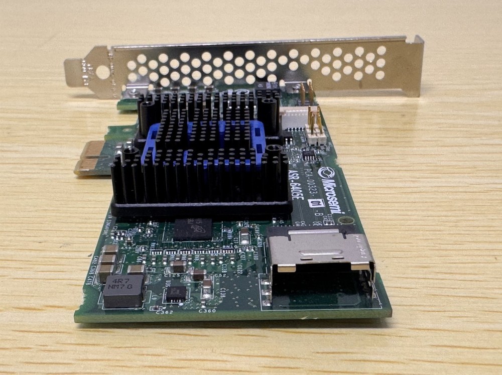 Microsemi PCA-00323 PCI-E Single Port Raid Controller Interface Card ASR-6405E