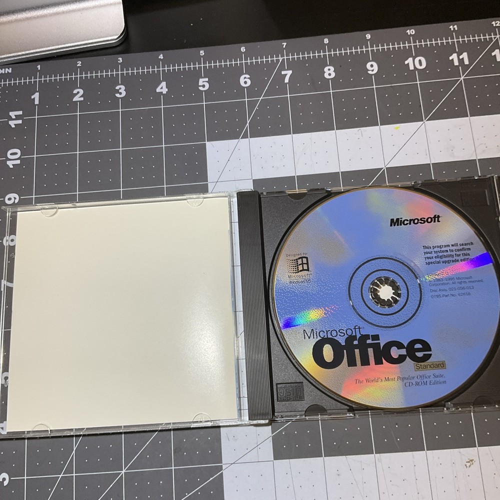 Microsoft Office Standard Disc for Windows 95 with Key