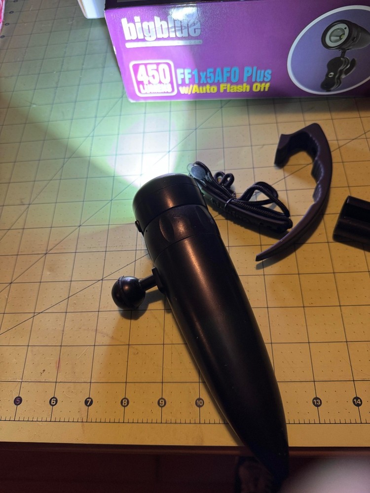 Bigblue FF1X5 Plus Compact Diving Light (AFO, Black)