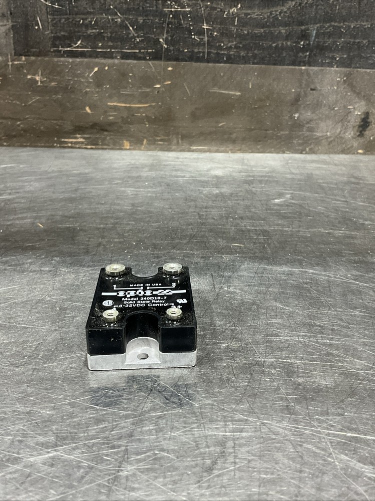 Opto 22 240D10-7 Solid State Relay NOS