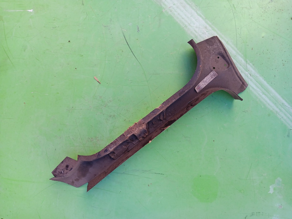 New OEM Windshield Post Body Panel for Mack 19QS541B