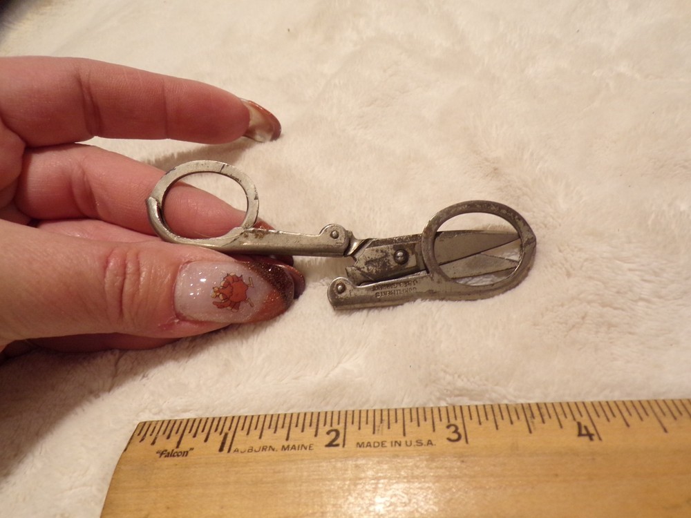 VTG Mini Folding Scissors Compliments J&EB Garrett