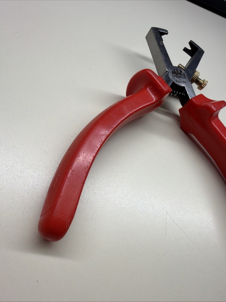 RARE! Mac Tools P301990 Adjustable Wire Stripper Pliers Nice Shape T8