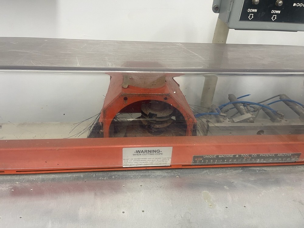 2011 Unique Machine & Tool Co - 250GT2 - Cabinet Door Machine