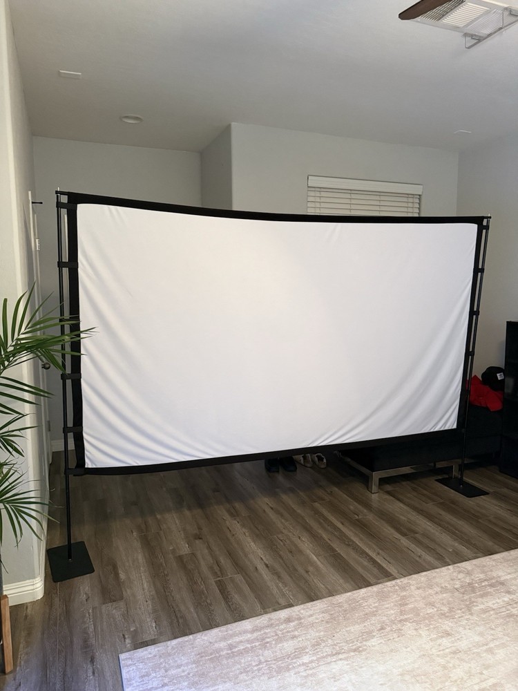 Projector (formovie Mini) + Stand + 120” Screen Bundle