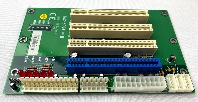 Lanner Electronics IAC-BP04 Backplane. 4-Slot PCI Segmented | ATX 5VSB Connector