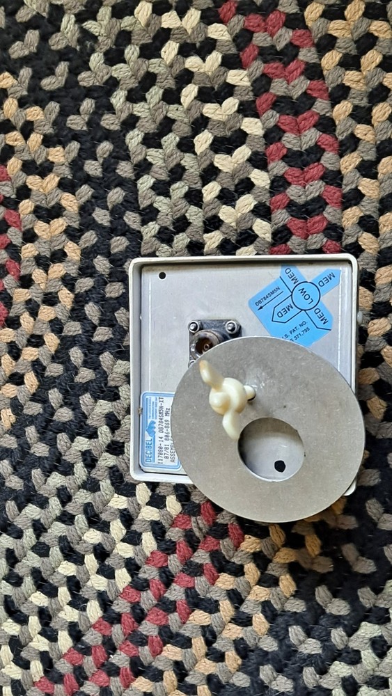 Cellular Specialties, Inc. Mini-BDA Model 110, Inside/Outside Antenna Amplifier