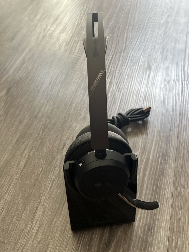 Poly Plantronics Voyager Focus 2 UC with Stand (Bluetooth Headset) Focus 2