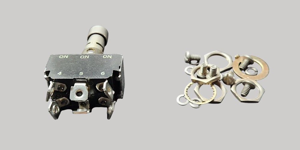 SWITCH FLAP - 3 POSITIONS PN: 8858K82