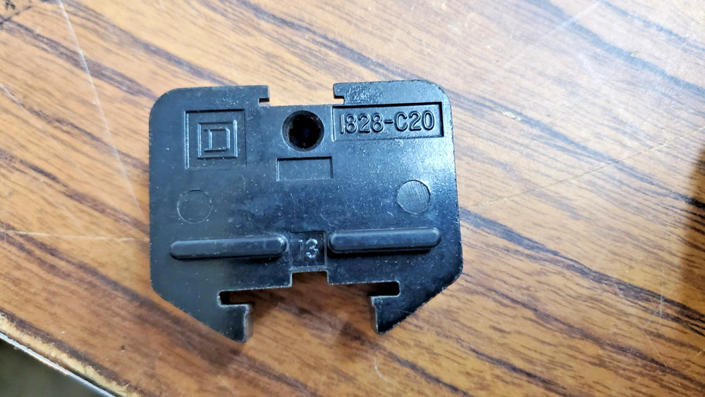 (21-PCS) Square D 1828-C20 Terminal Blocks (TA11MS)