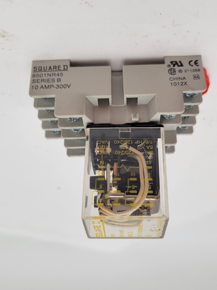 Square D 8501RS14V20 General Purpose Relay Coil 120V with 8501NR45 Socket Base