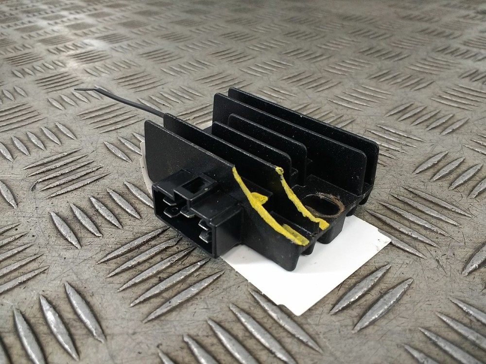 2008 YAMAHA XT 125 RECTIFIER REGULATOR