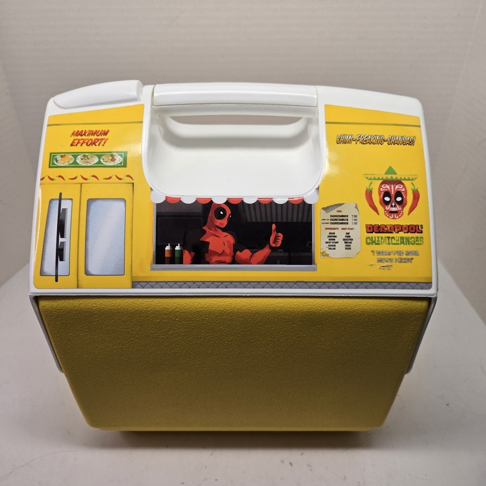 Used - Deadpool Igloo Playmate PAL Cooler 7 Qt 9 Can Marvel