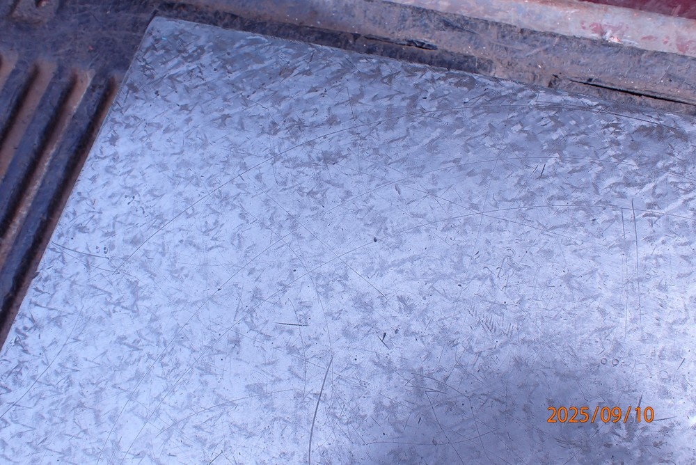 OLDER HEAVY IRON MACHINIST SURFACE PLATE SCRAPED WORK SURFACE