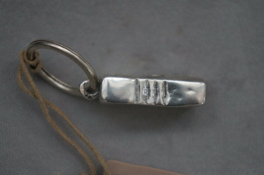 NWT UNO de 50 Silver 2" Eraser "Saca Punta" Keychain