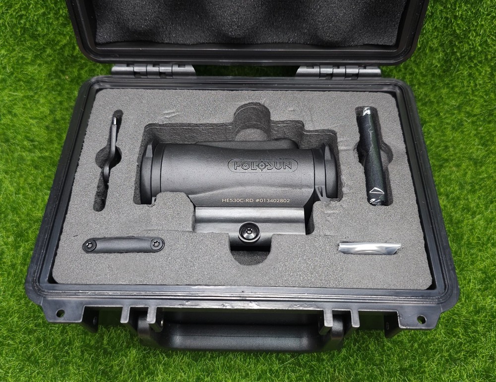 Holosun Enclosed 2 MOA Dot & 65 MOA Circle Red Solar Optic Sight - HE530C-RD