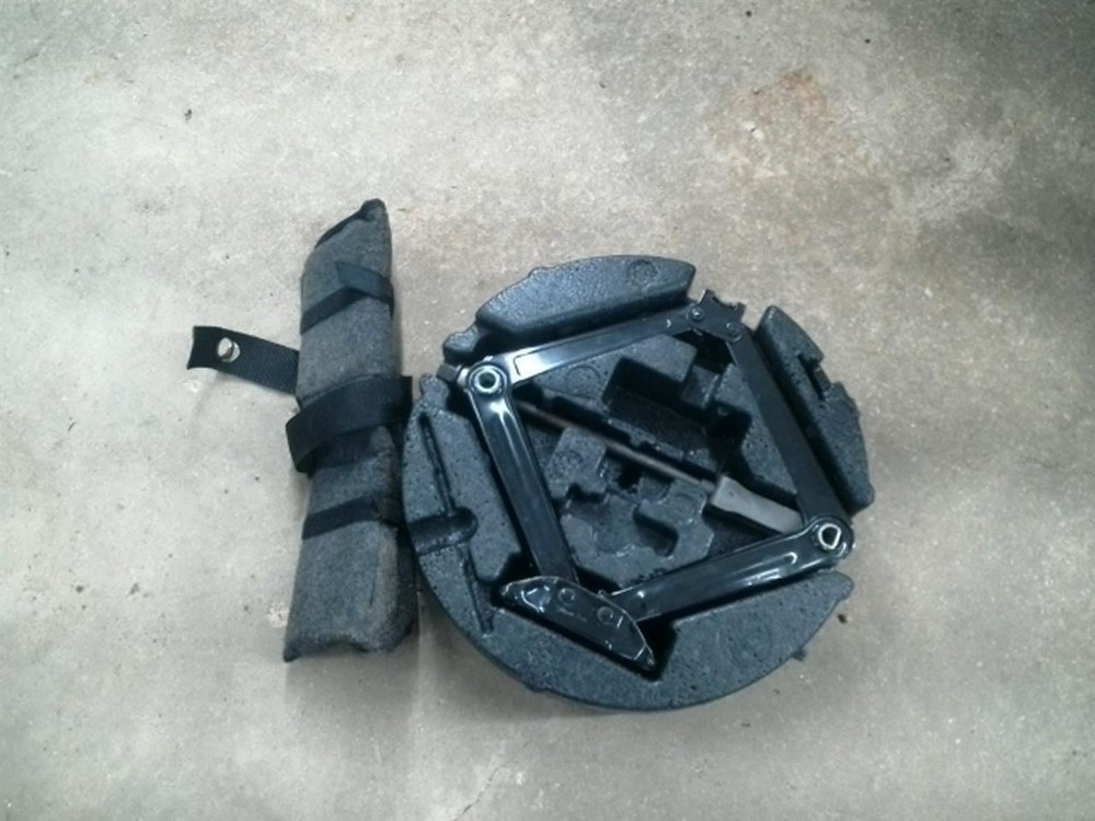 CRUZE     2015 Jack 104763291