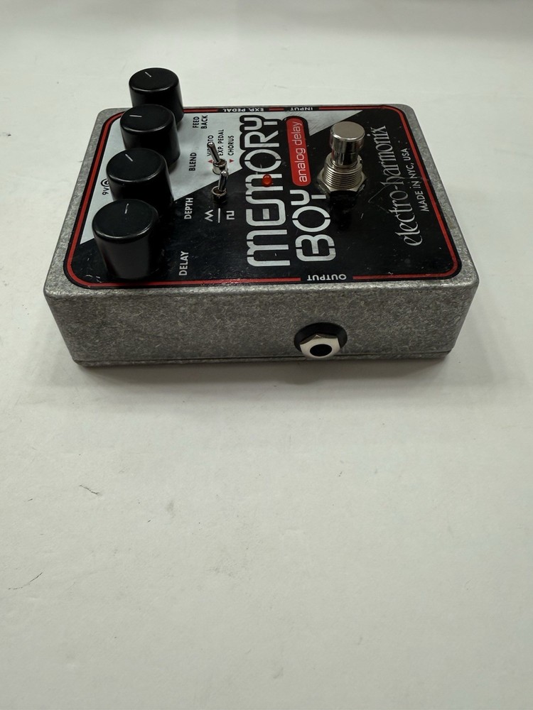 Electro Harmonix Memory Boy Analog Delay Modulation EHX Guitar Effect Pedal