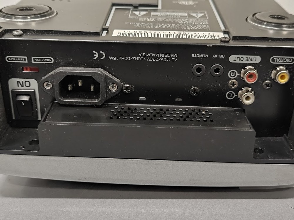 Numark Axis 4 Professional CD Player - Power Tested