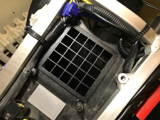 Suzuki DRZ400 3x3 Mod Modification Grille with Cutting Template