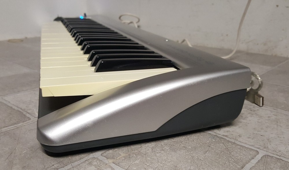 M-Audio KeyRig 49 49-Key USB Keyboard Controller STICKY SCROLL WHEELS