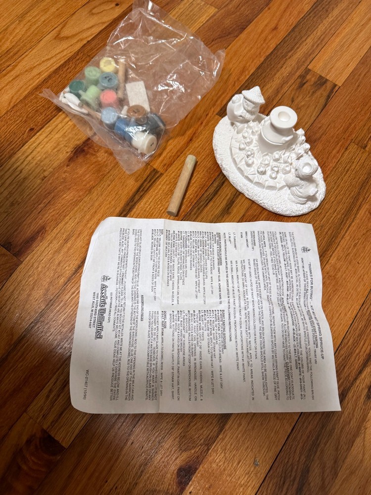 Wee Crafts Spring Spruce-Up Ready To Paint Easter Bunny