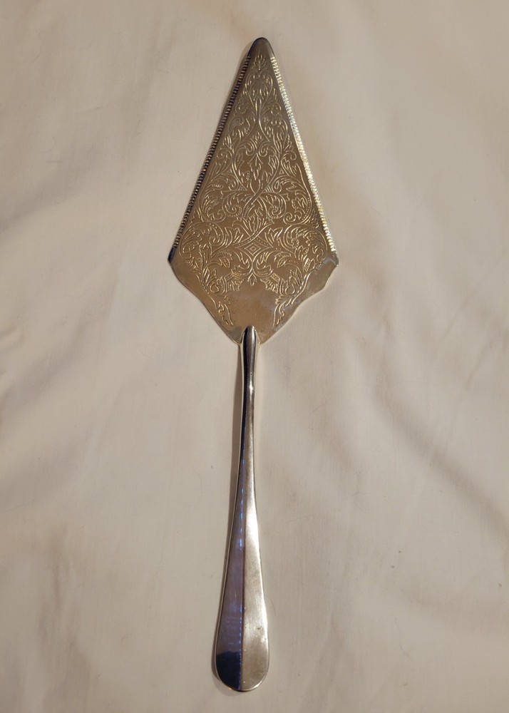 Silver-Plated Cake Or Pie Server, Ornate Victorian-Style Engraving 11.25"L × 3"W