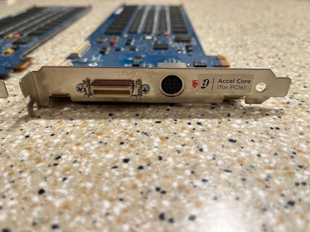 AVID Digidesign Pro Tools 2 Cards HD Core & HD Accel PCIe Cards w/Flex cable