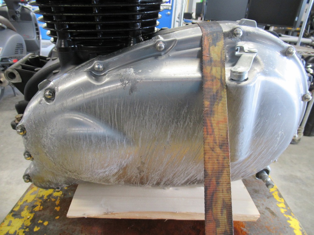 EB986 2007 07 TRIUMPH THRUXTON 900 ENGINE