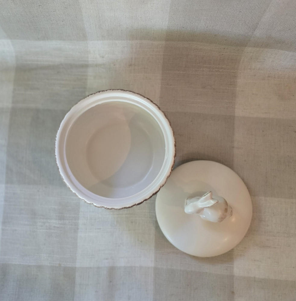 Threshold Off-white Stoneware Bunny Basket Candy Dish Jar w/ Lid
