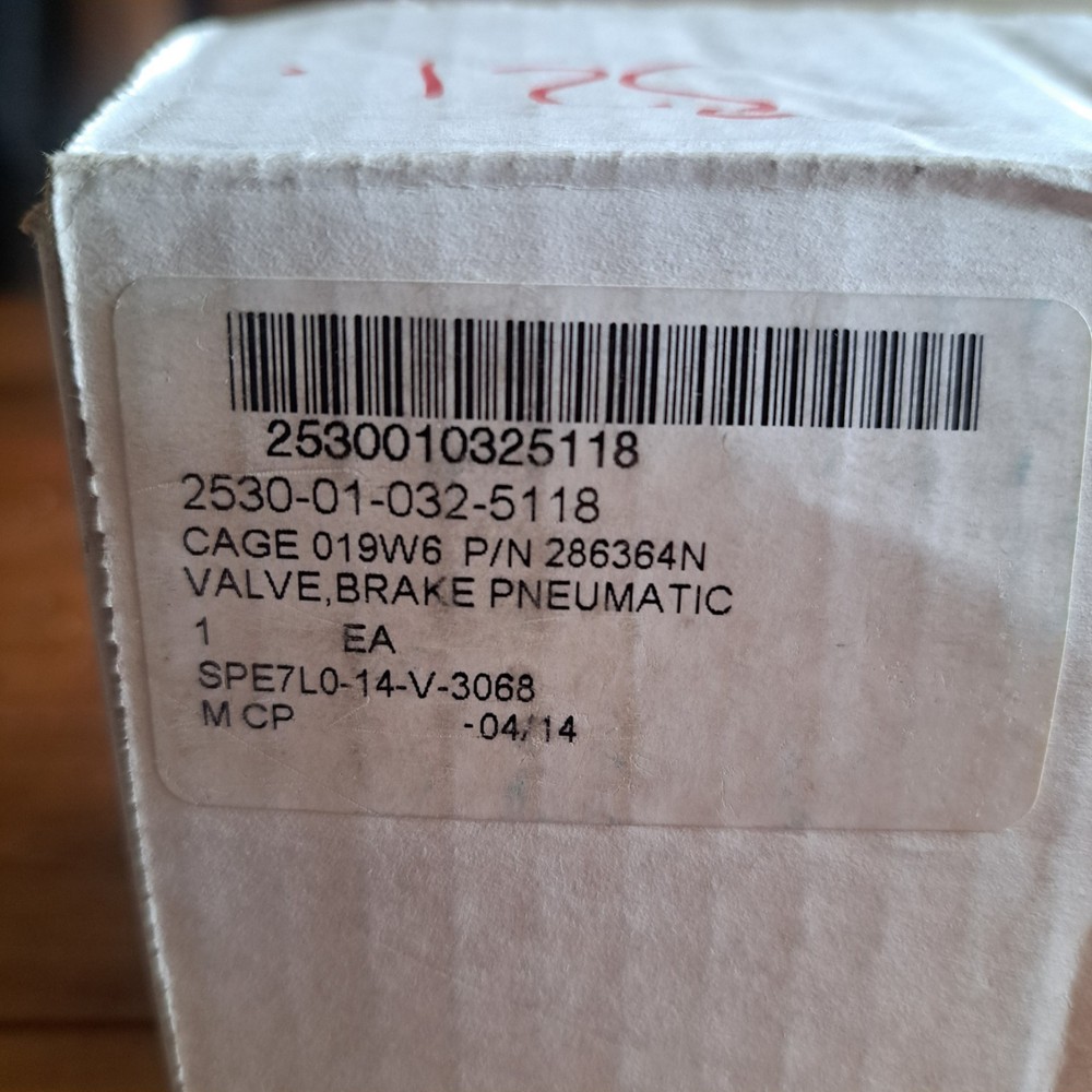 Bendix Pneumatic Brake Valve p/n 286364N