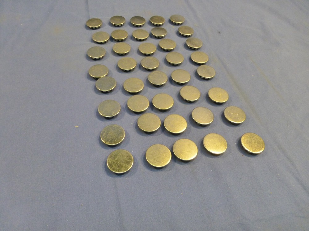 40 Pieces ~ Knockout Seal Electrical Box Plugs for 1/2 Inch Pipe ~ Silver