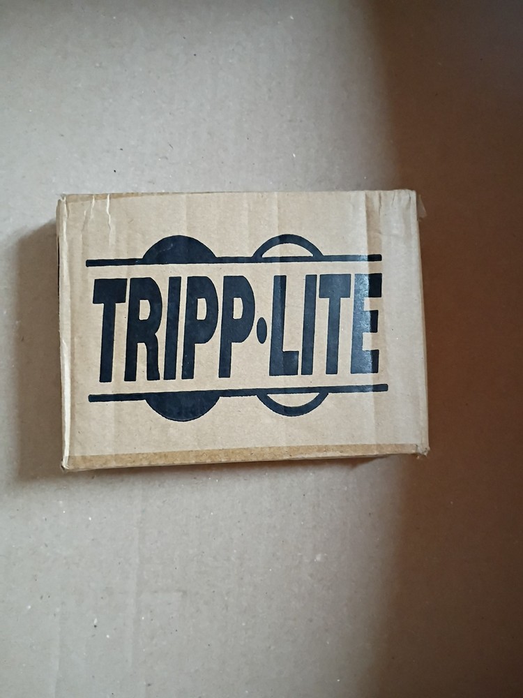 Tripp Lite SRCAGENUTS (37332143563) Rack / Mount / Accessories
