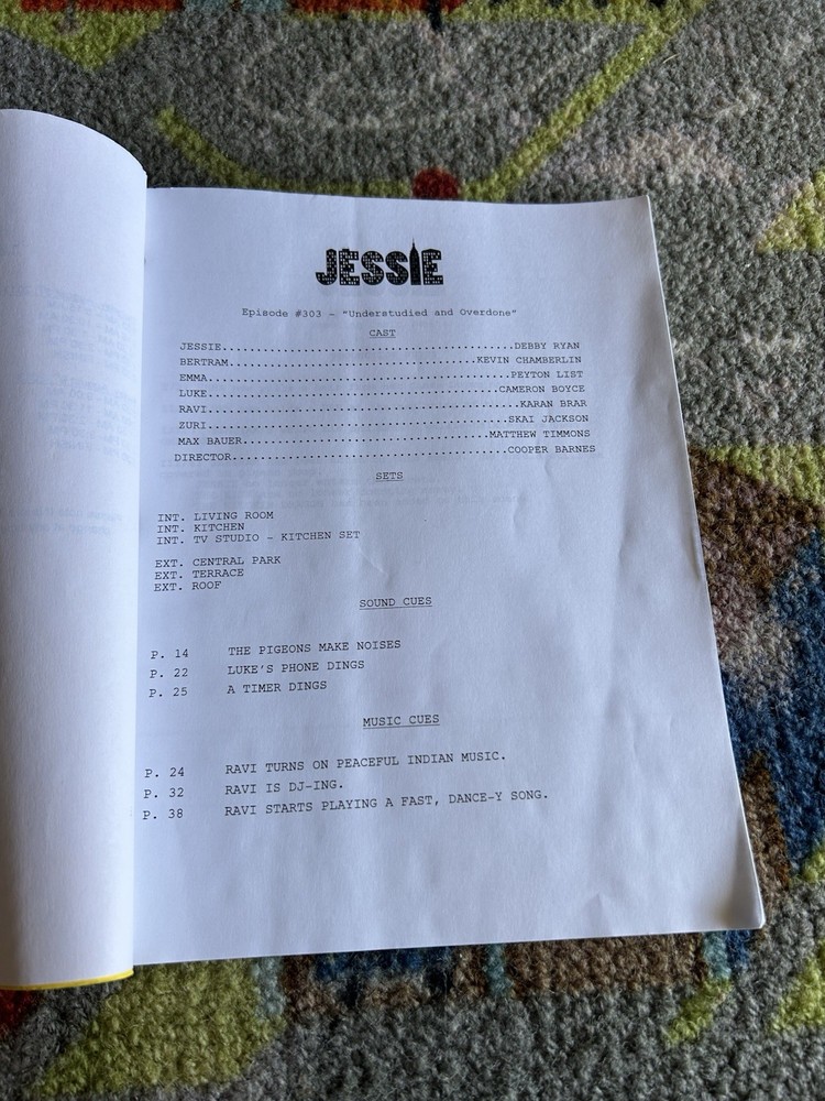 Jessie Caught Rare Disney Original Script Shooting Draft 2013 S3 Ep 2