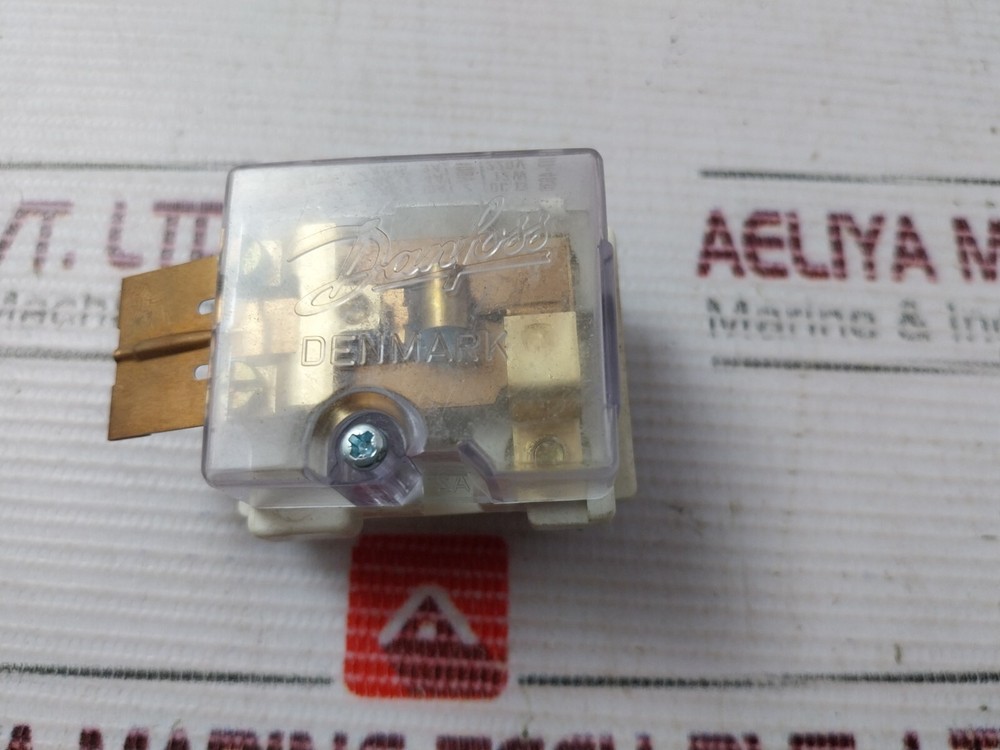 DANFOSS 017-4030 pressure switch