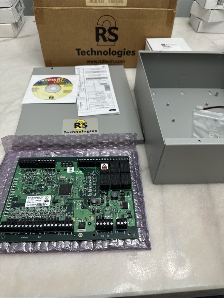 RS2 Tech Access 2Portal 2Reader No Included 1A Power Supply And Battery