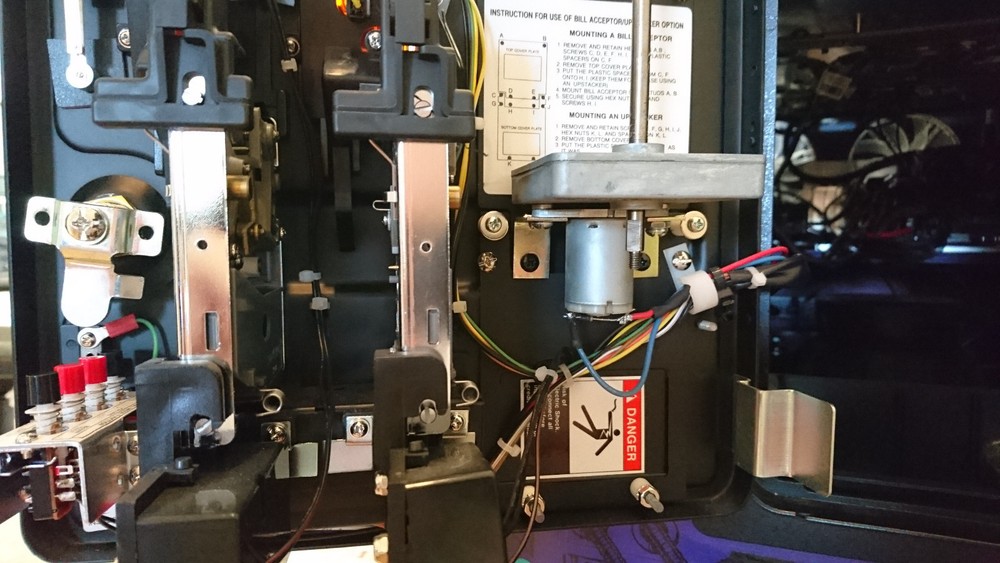 Big Bang Bar - Capcom Virtual Digital Pinball Machine