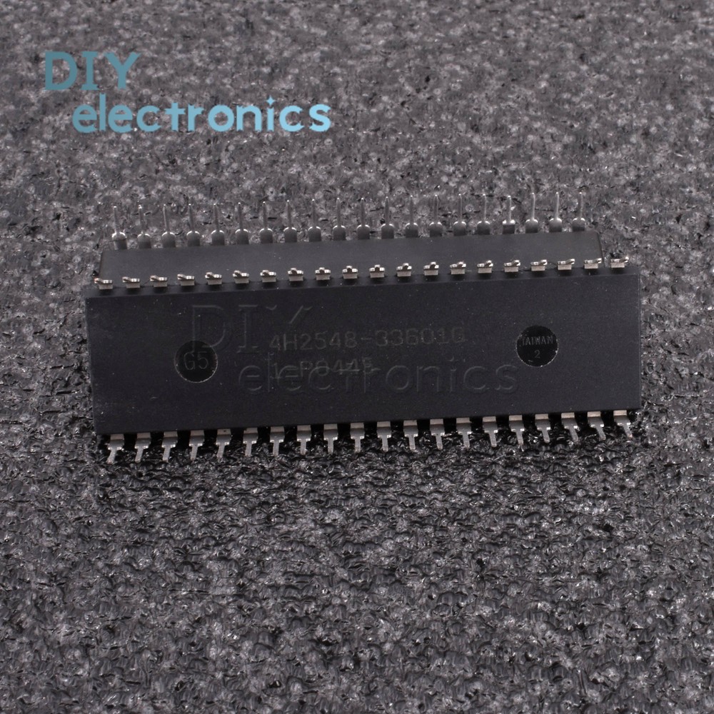 1PCS AT89C51RC-24PI DIP40 8-bit Microcontroller with 32K Bytes Flash ATMEL