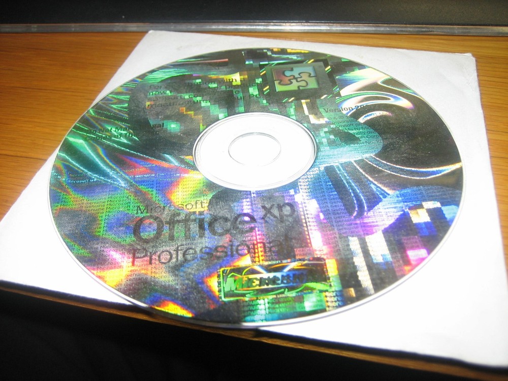 Microsoft Office XP Professional Version 2002 Academic Edition w/ Key