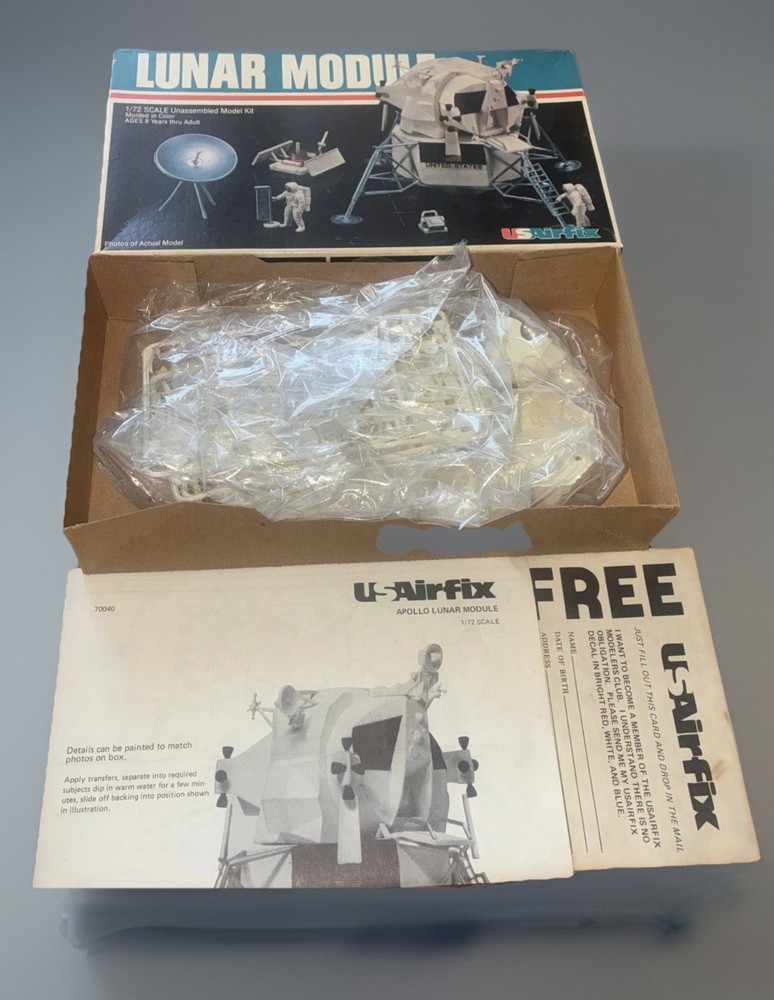USAirfix 70040 1:72 Eagle Lunar Module Diorama Model Kit Moon Landing Complete