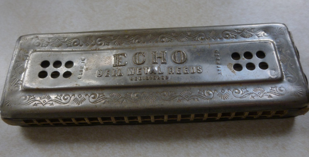 Harmonica ECHO M HOHNER GERMANY (H) BIIG SIZE WITH TWO ROW FROM EACH SIDE