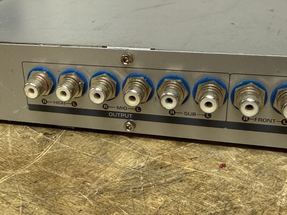 AudioBahn AX380Q Rack Mount Processor