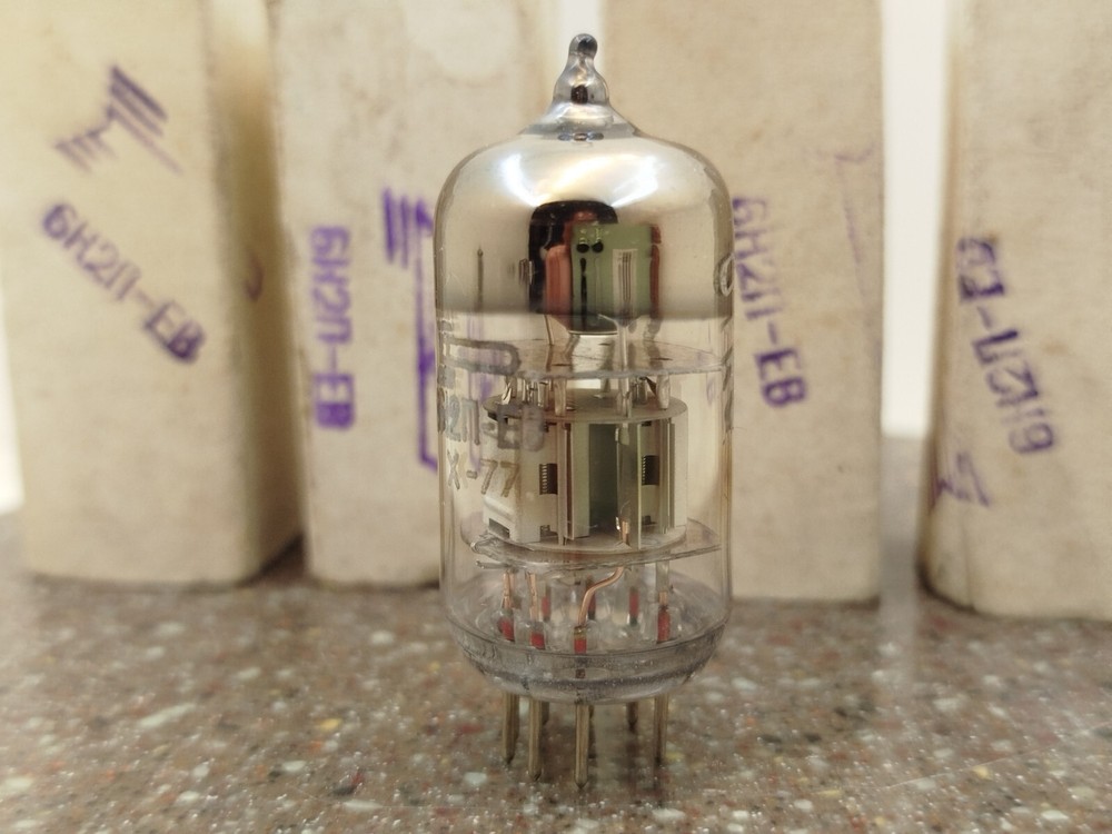 6N2P-EV x 4pcs ( 12AX7, ECC83) / Amp VALVES / NOS