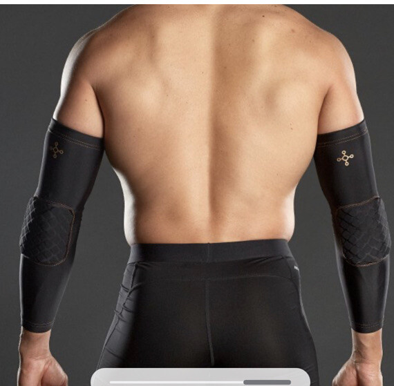 Tommie Copper Sport Protective Elbow Pad Small Medium Black.