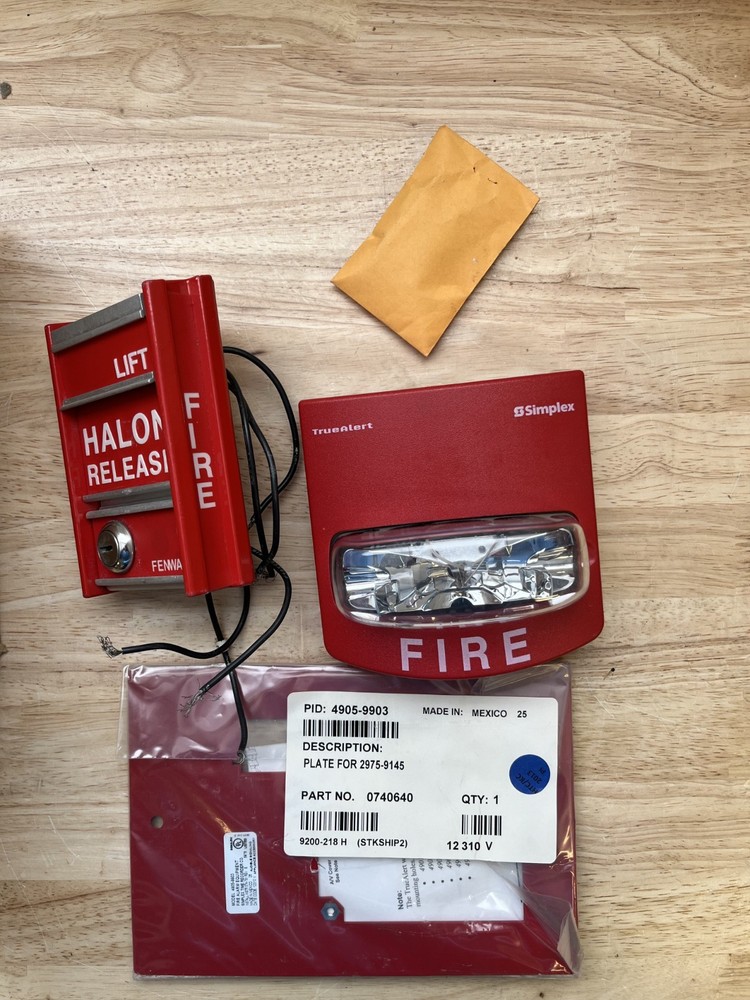Simplex 4906-9101 Fire Alarm & 4905-9903 Plate & Release Handle